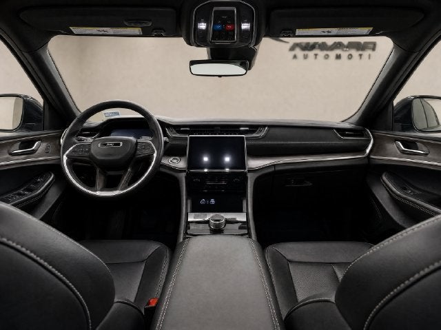 2025 Jeep Grand Cherokee L Limited 4x2