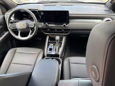 2025 Chevrolet Colorado WT/LT