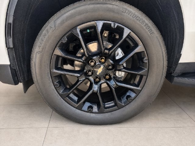 2026 Chevrolet Tahoe LS - Photo 15