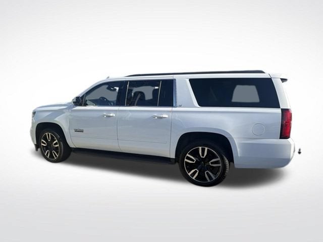 2018 Chevrolet Suburban LT — photo 13