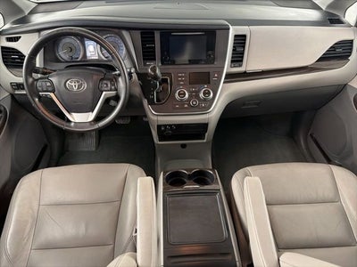 2015 Toyota Sienna XLE