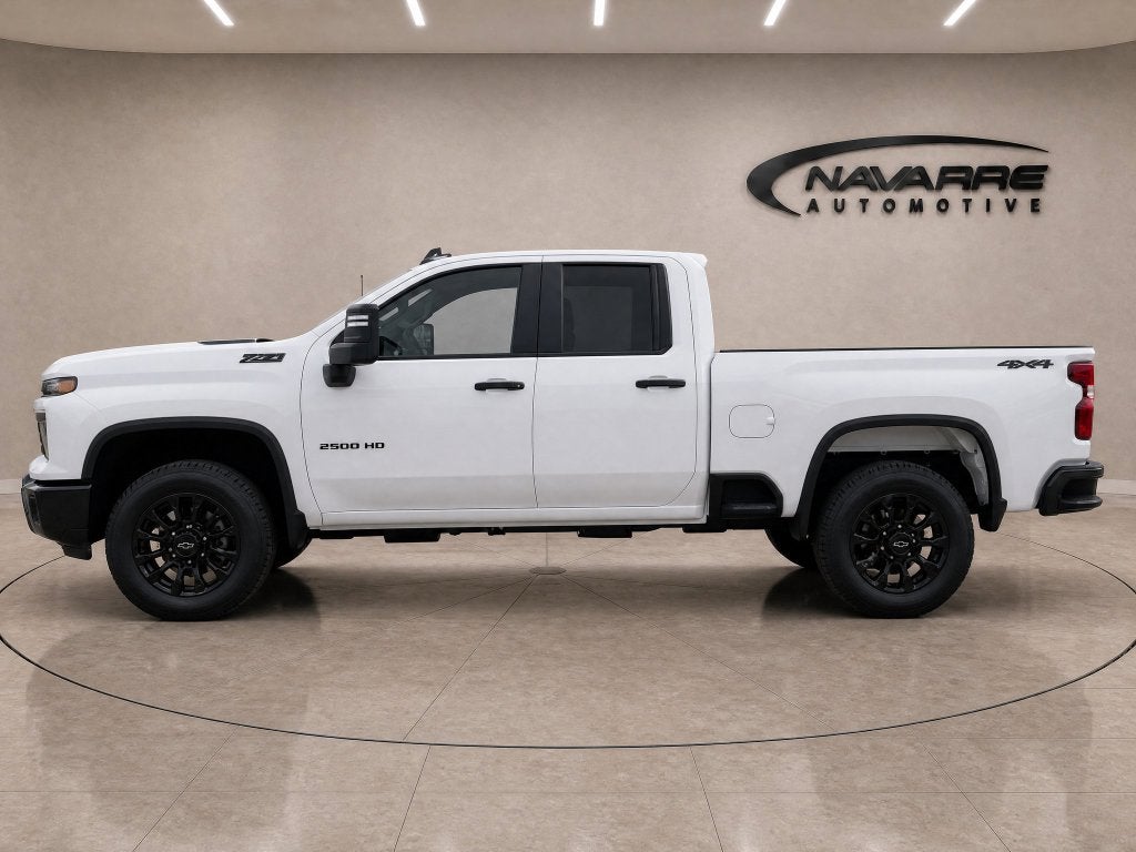 2025 Chevrolet Silverado 2500HD 4WD Double Cab Standard Bed Custom