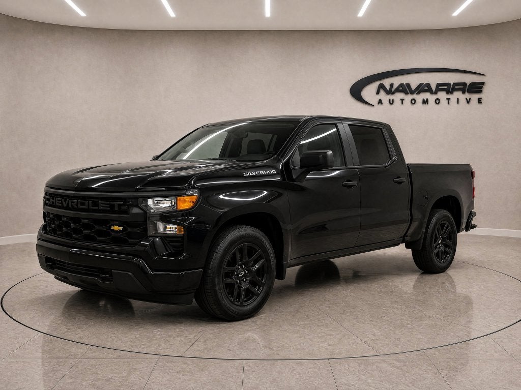 2023 Chevrolet Silverado 1500 4WD Crew Cab Short Bed Custom