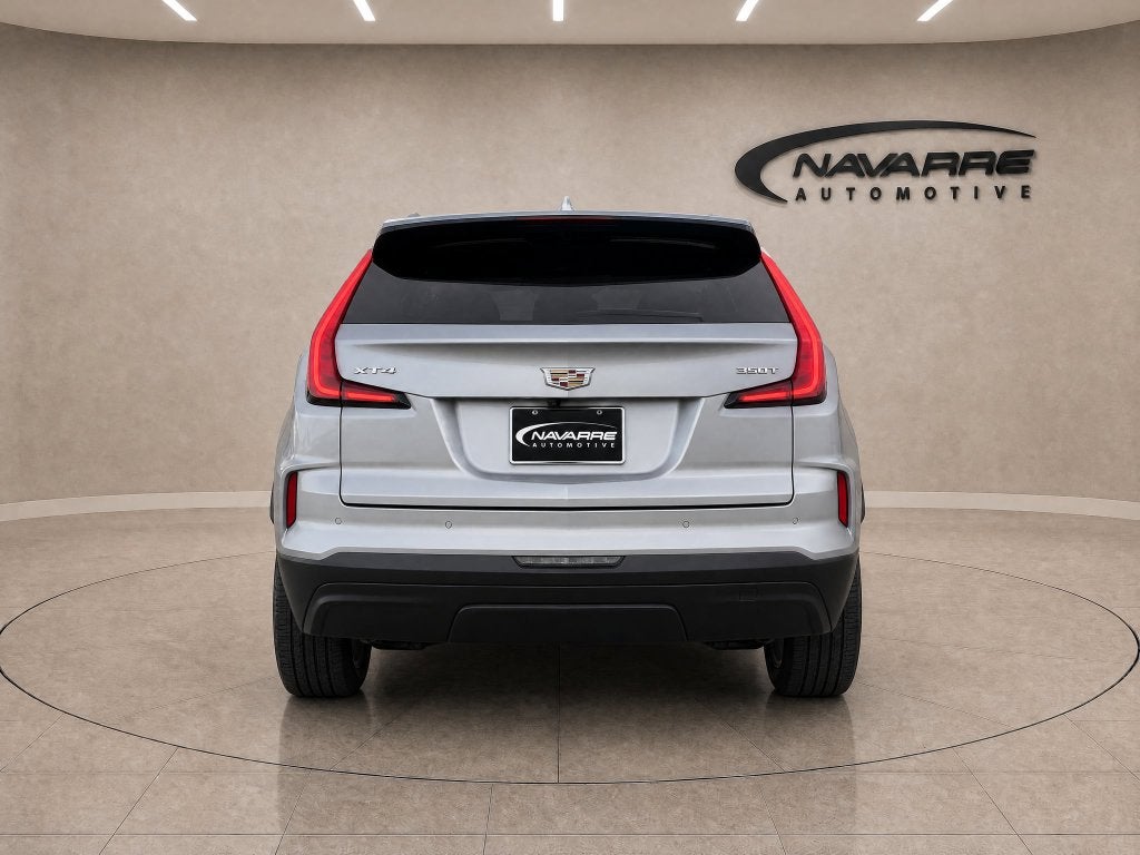 2024 Cadillac XT4 FWD Luxury