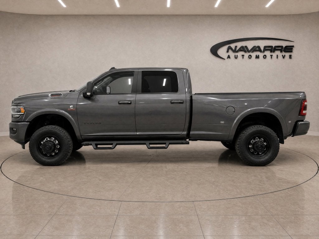 2021 RAM 3500 Laramie Crew Cab 4x4 8' Box