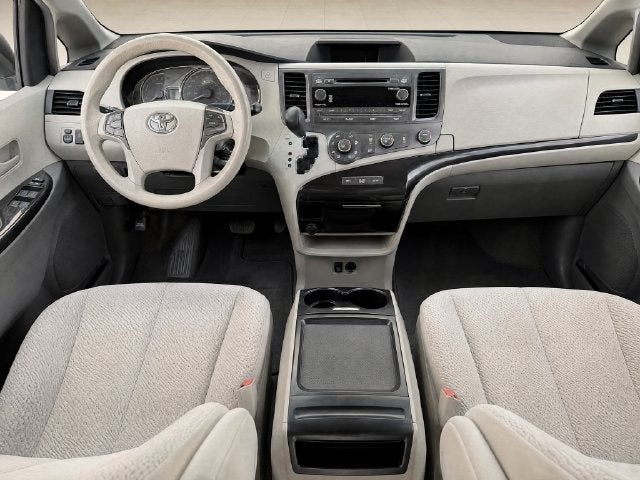 2011 Toyota Sienna LE